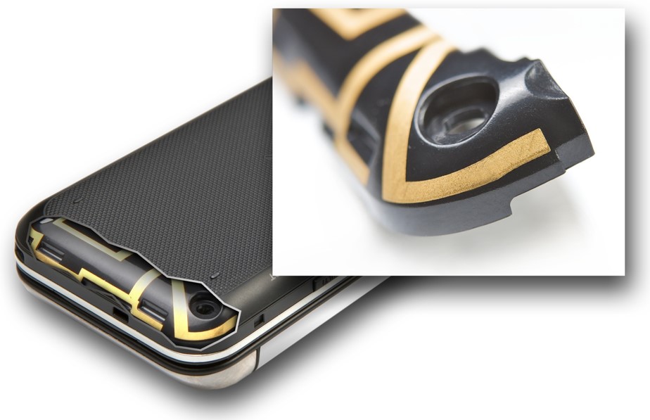 手機外觀零件上的 3D 雷雕線路應用